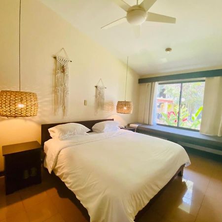 Hotel Mango Airport Río Segundo Zewnętrze zdjęcie