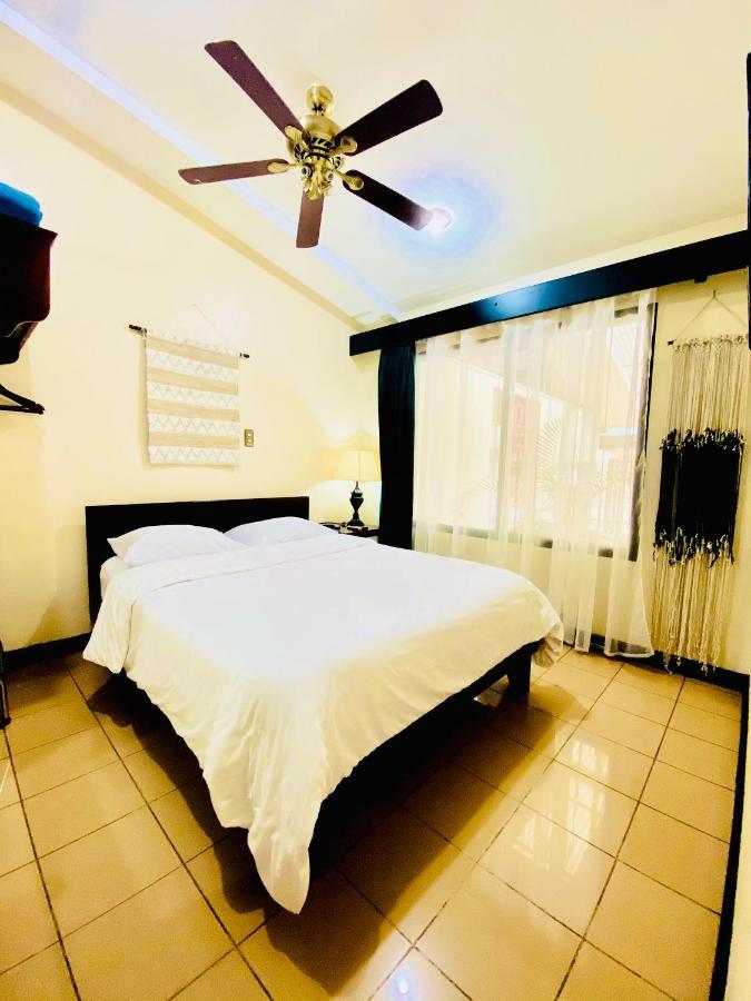 Hotel Mango Airport Río Segundo Zewnętrze zdjęcie
